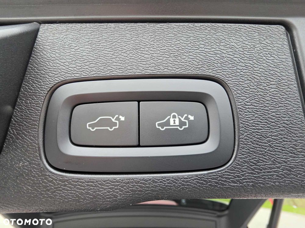 Volvo XC 60 B4 D Geartronic RDesign - 20