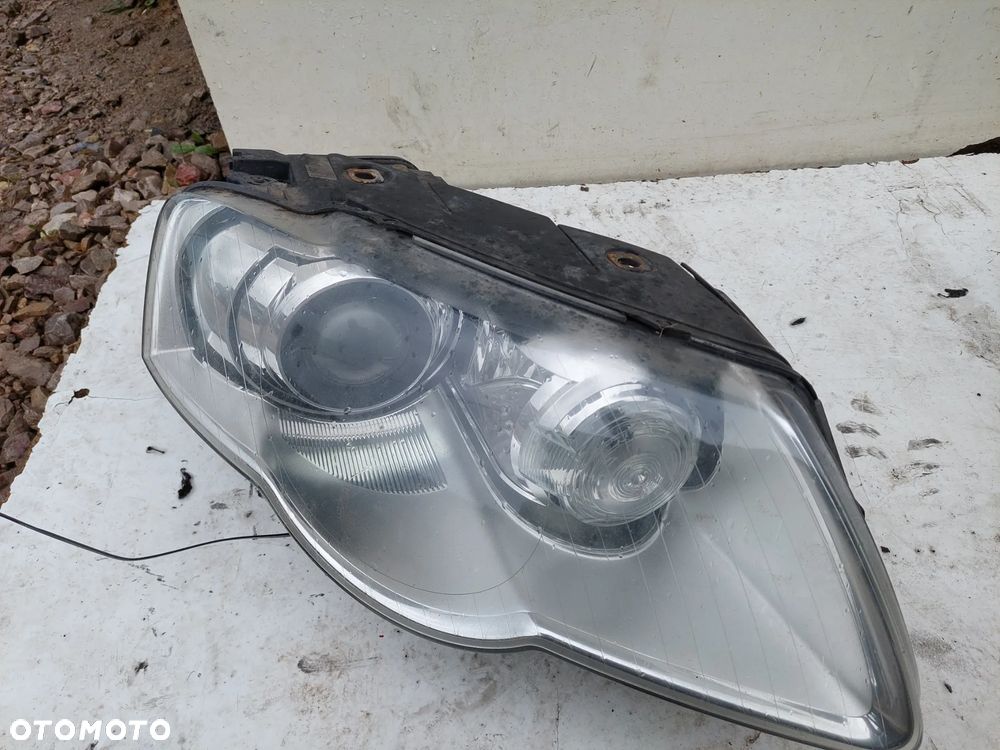 LAMPA PRZEDNIA  BI-XENON SKRĘTNY PRZÓD PRAWA VW PASSAT B6  3C0941752L 3C0941751L 3C0941752E 3C0941754H UK - 1