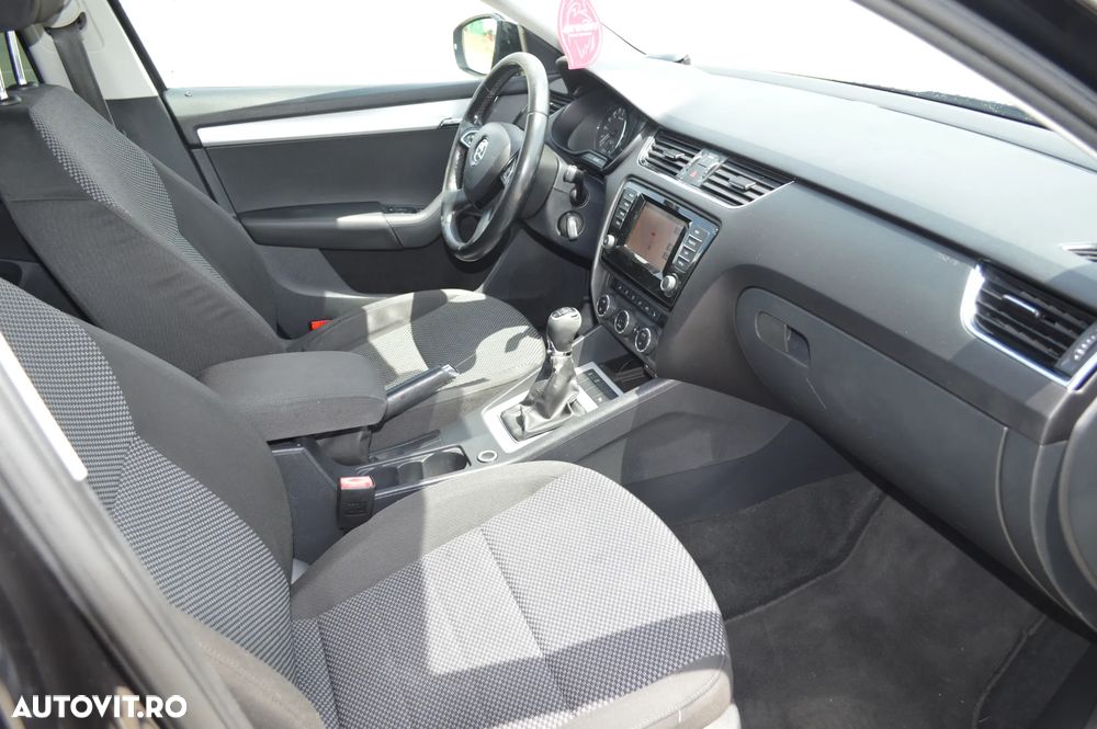 Skoda Octavia 2015 photo 4