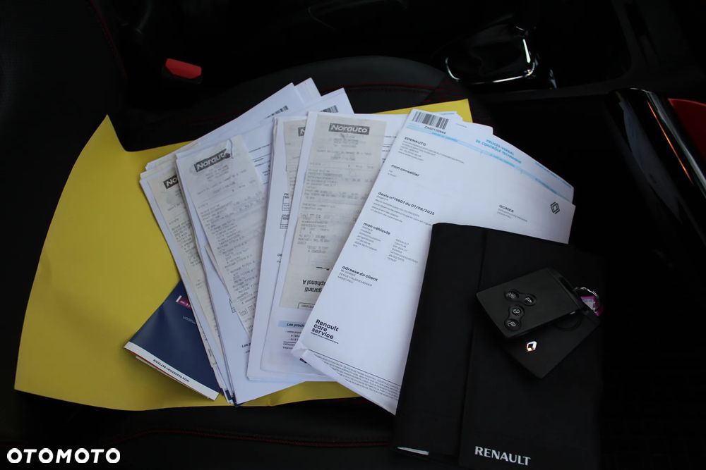 Renault Captur 1.2 TCe Helly Hansen EDC - 27