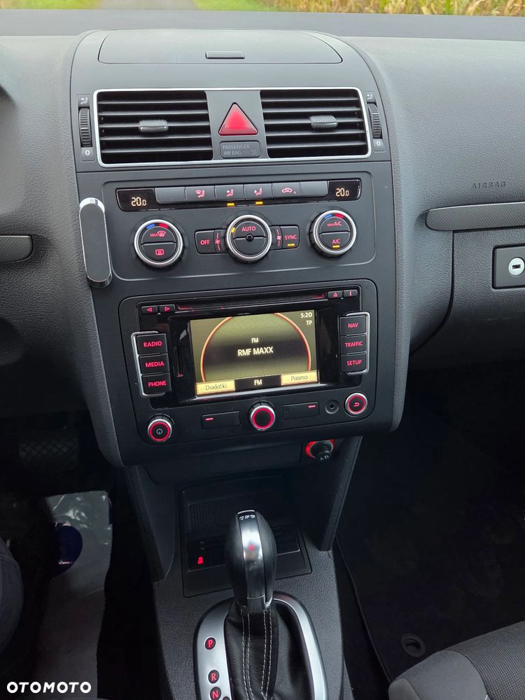 Volkswagen Touran 1.6 TDI DPF DSG MATCH - 29