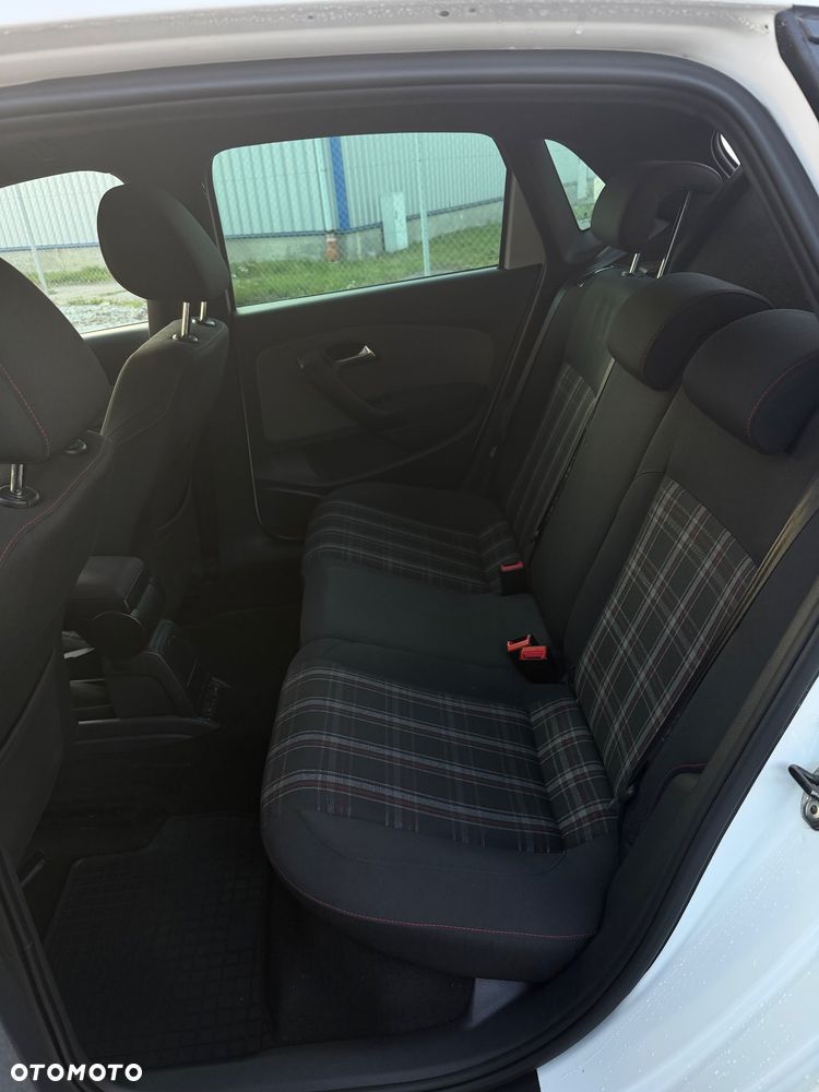 Volkswagen Polo - 15