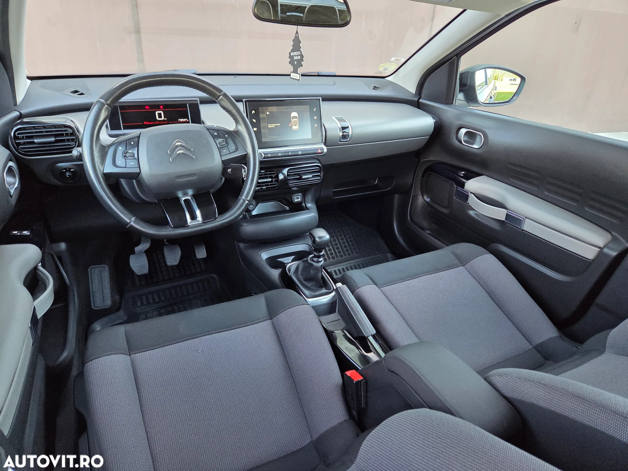 Citroën C4 Cactus - 16