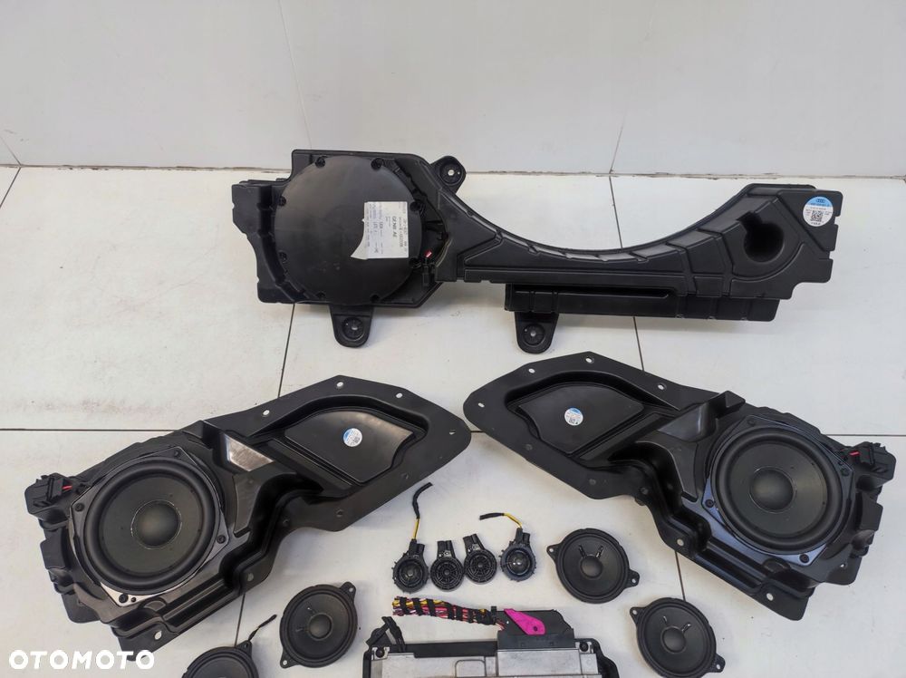 nagłośnienie subwoofer wzmacniacz olufsen zestaw głośników audi q8 e-tron - 3