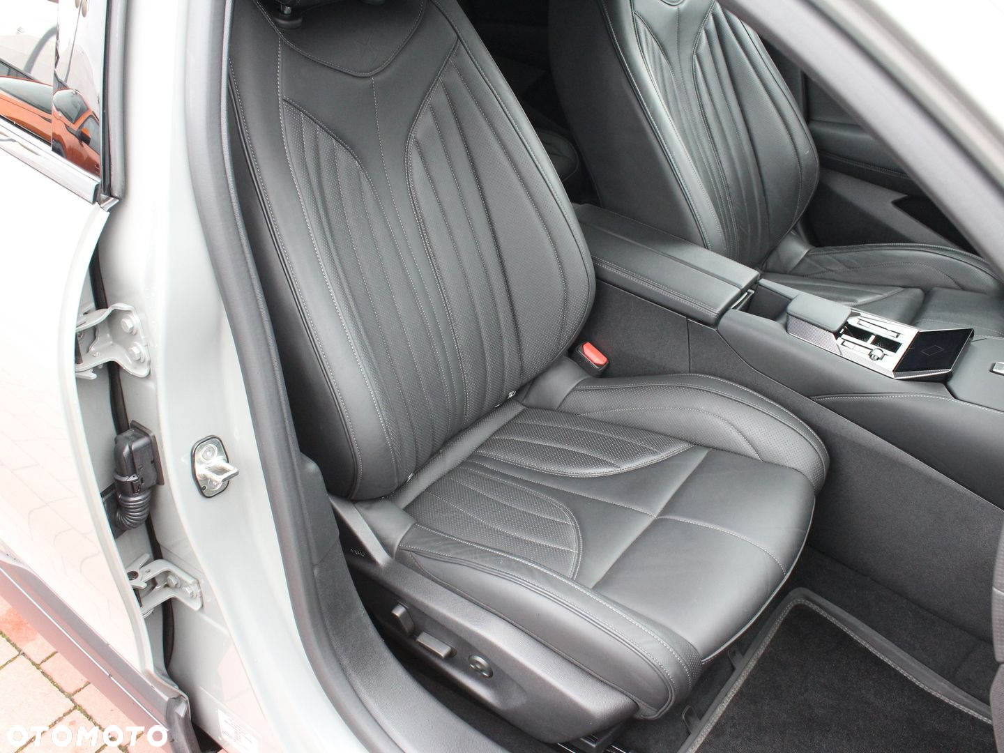 DS Automobiles DS 4 - 10