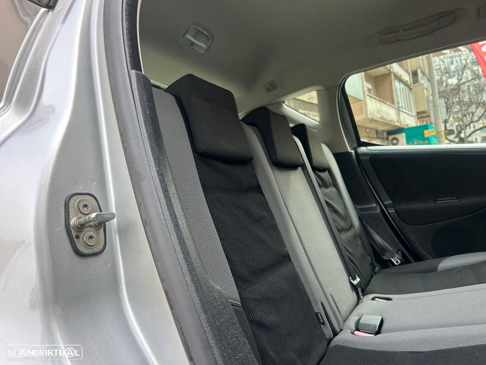 Peugeot 207 SW 1.4 Trendy - 15