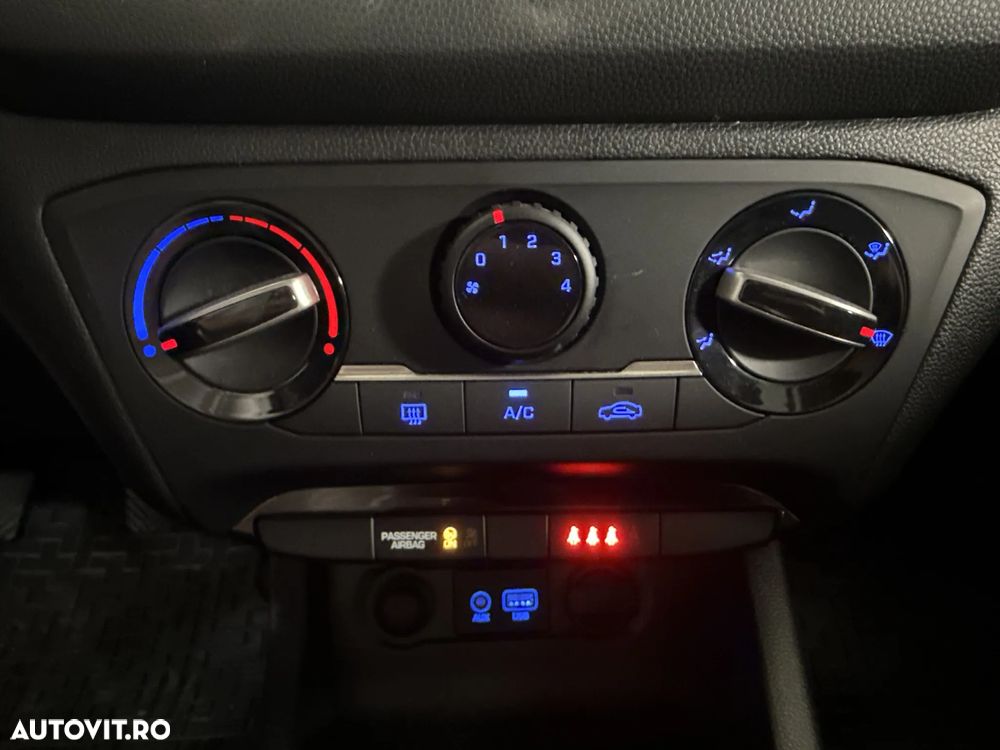 Hyundai i20 - 18