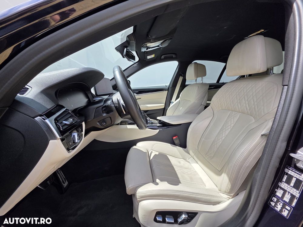 BMW Seria 5 530i xDrive AT MHEV - 8