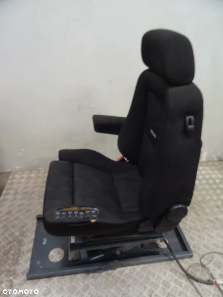 FOTEL LEWY DLA NIEPEŁNOSPRAWNEGO RECARO MERCEDES VITO VIANO W639 NR138 - 12