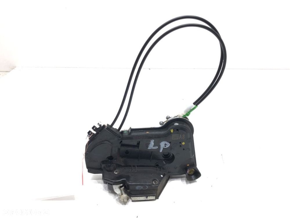 ZAMEK DRZWI LEWY PRZÓD - 106.00 PLN - TOYOTA COROLLA sedan (_E18_, ZRE1_) 2013 - 2019 1.6 (ZRE181_) - 1