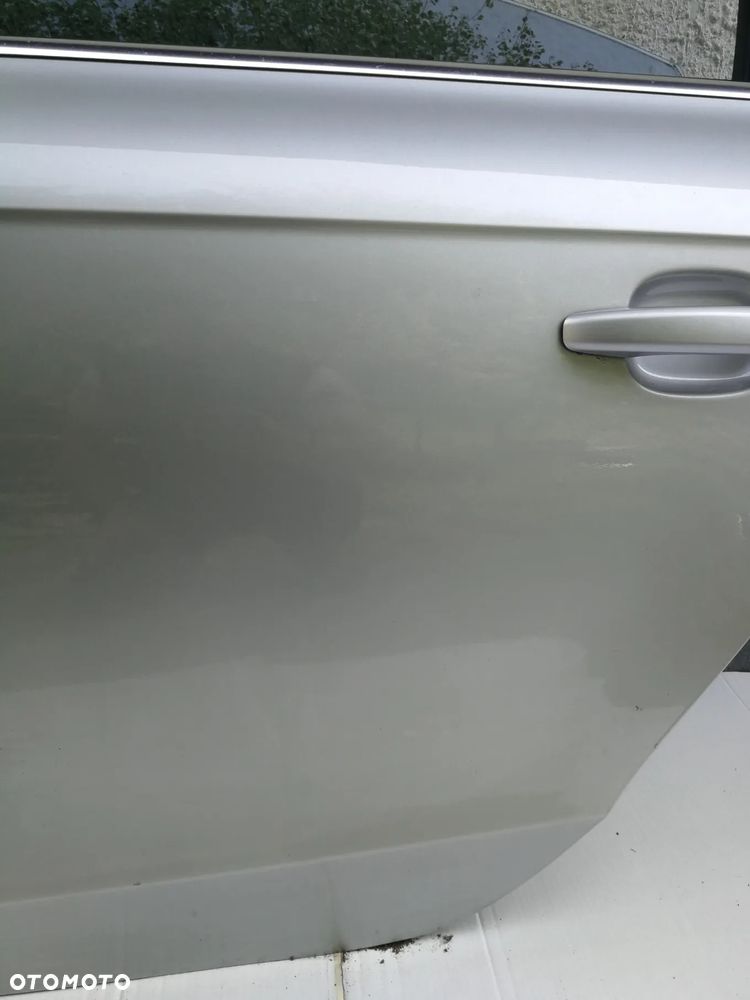 Drzwi lewy tył Audi A4 B8 sedan LX7W - 7