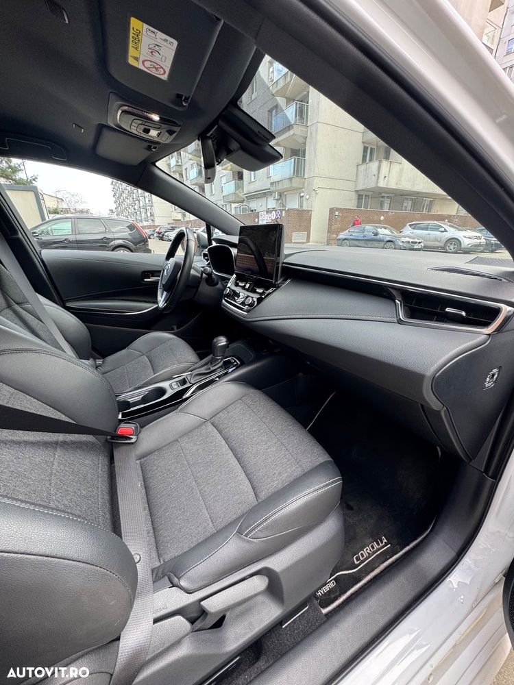 Toyota Corolla 1.8 HSD Dynamic - 9