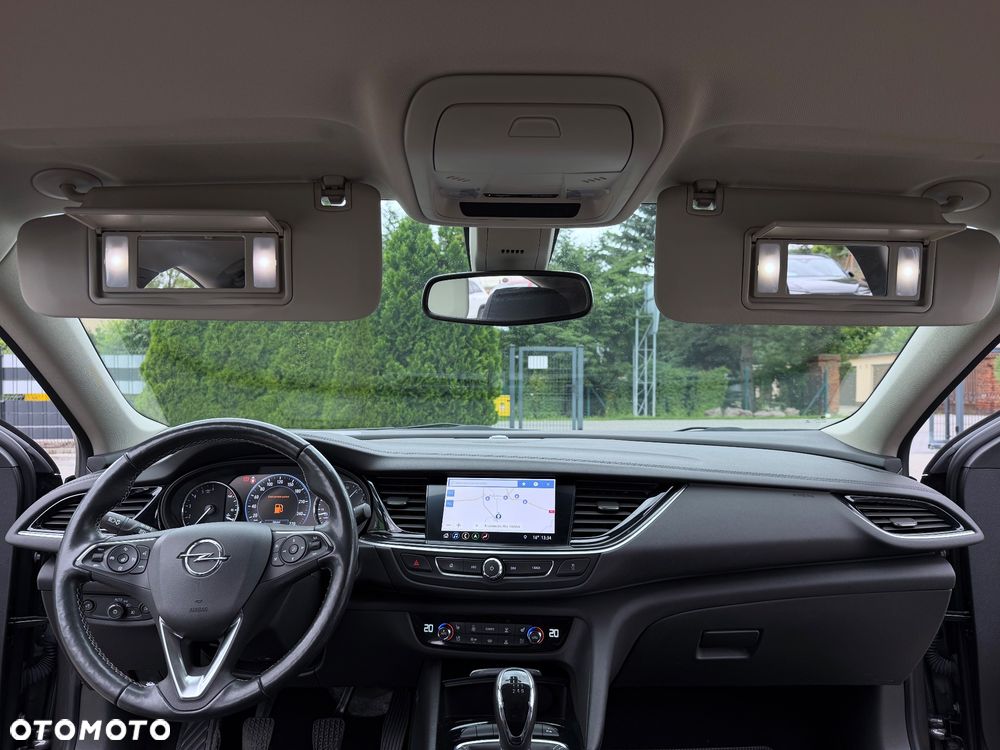 Opel Insignia - 22