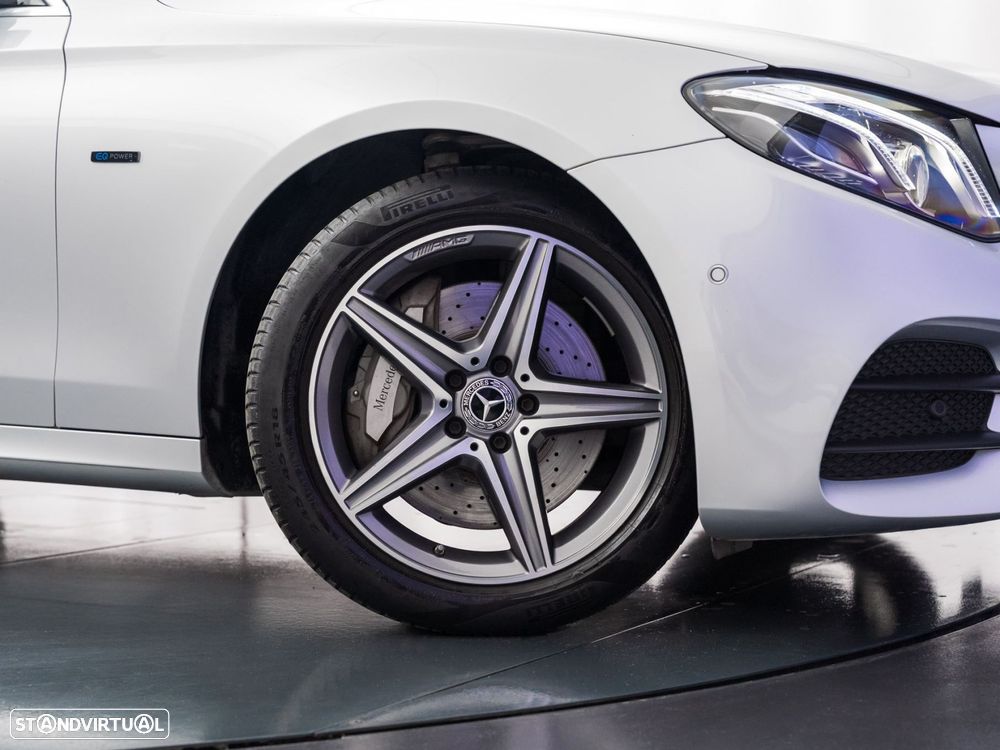 Mercedes-Benz E 300 de AMG Line - 14