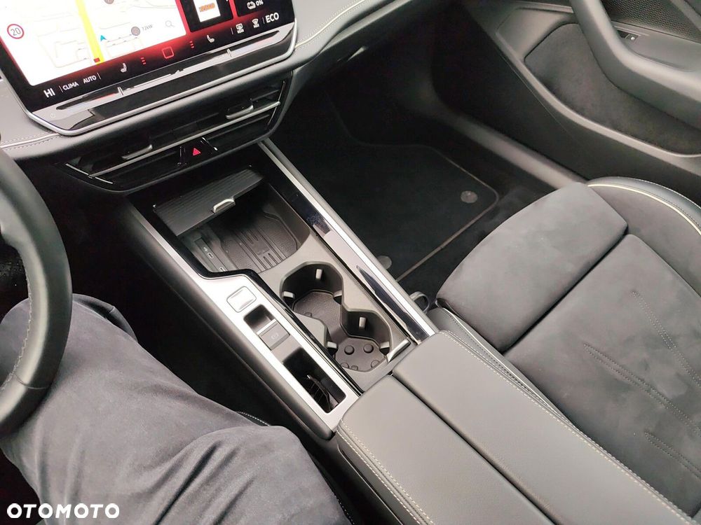 Volkswagen Passat - 21