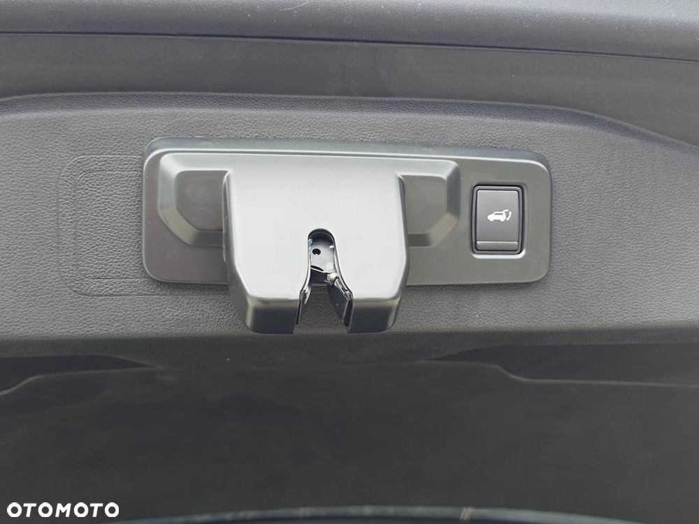 Renault Espace 1.2 E-Tech Full Hybrid 200 Iconic MMT 5os - 8