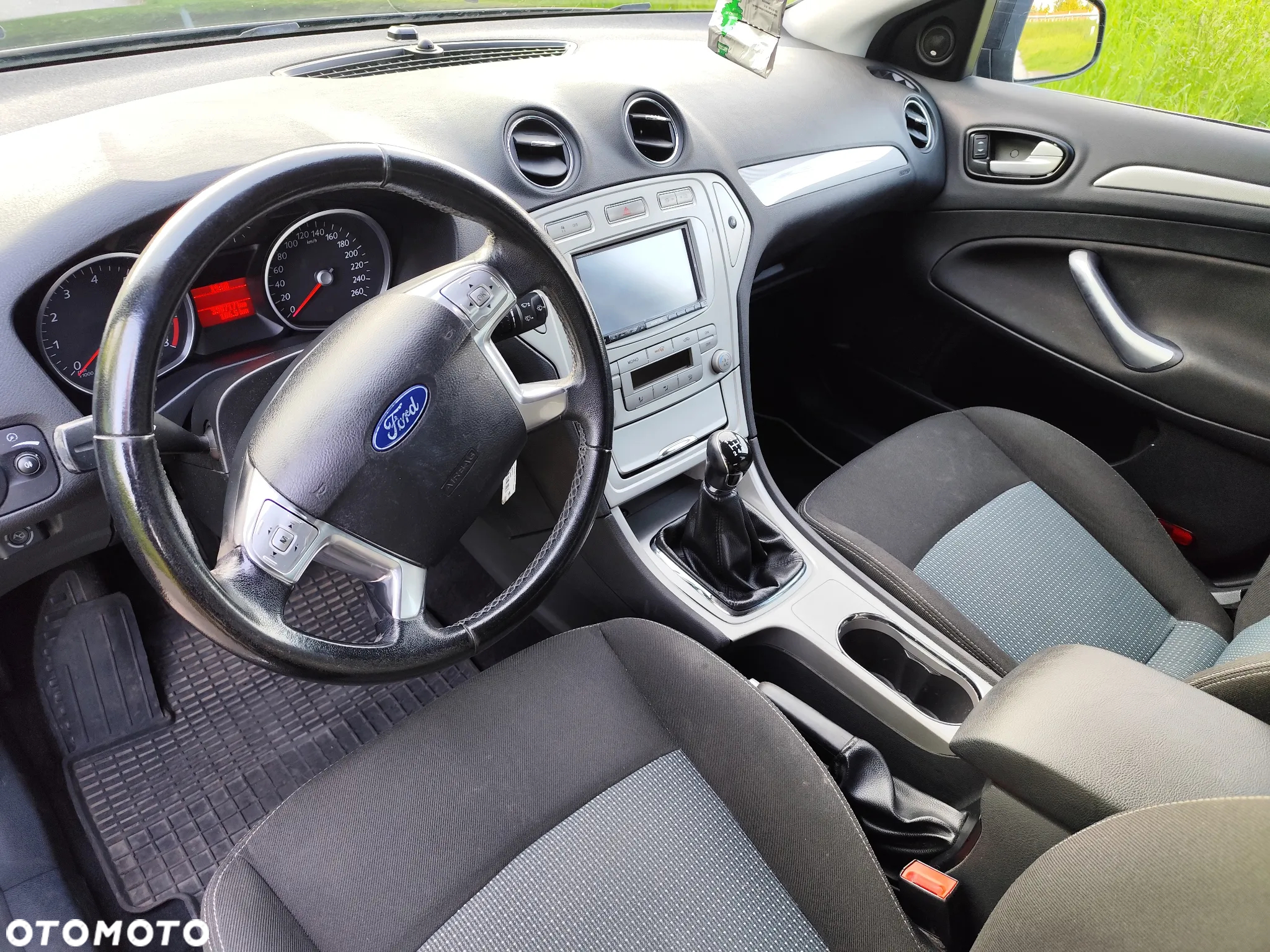 Ford Mondeo - 9