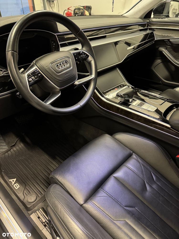 Audi A8 - 23