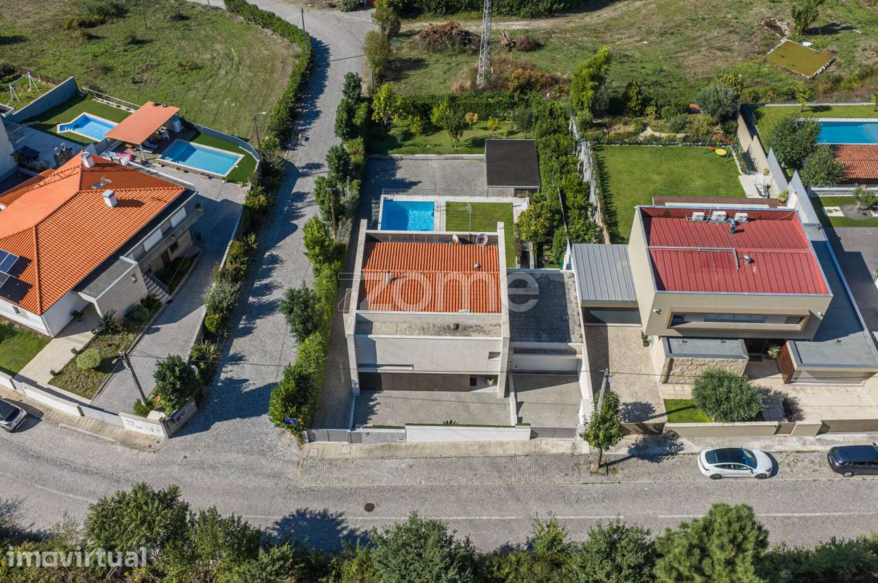 Moradia Individual T3 com Piscina e Anexo T1 – Fermentões, Guimarãe... - Grande imagem: 4/33