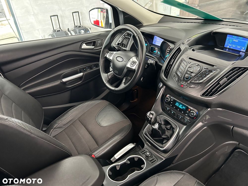 Ford Kuga 2.0 TDCi 2x4 SYNC - 27