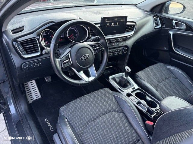 Kia Ceed 1.6 CRDi TX - 2