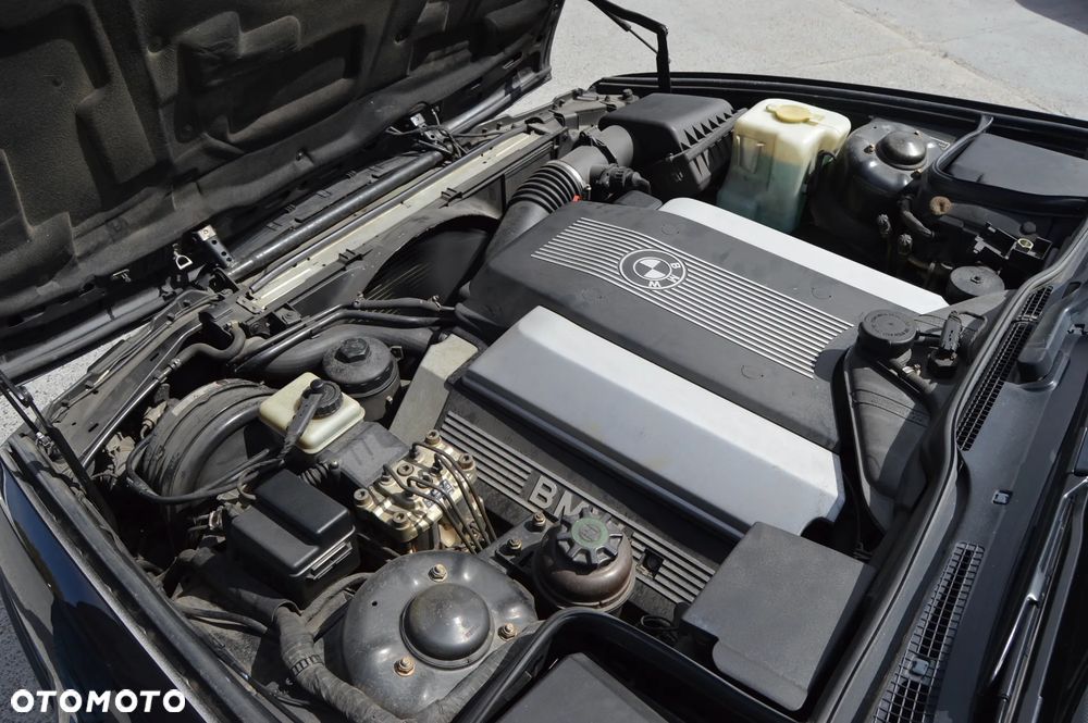BMW Seria 5 540i - 17