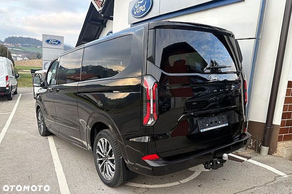Ford Tourneo Custom - 5