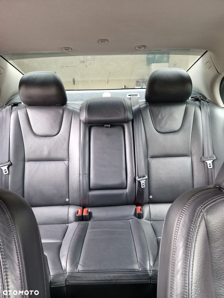 Volvo S60 - 16