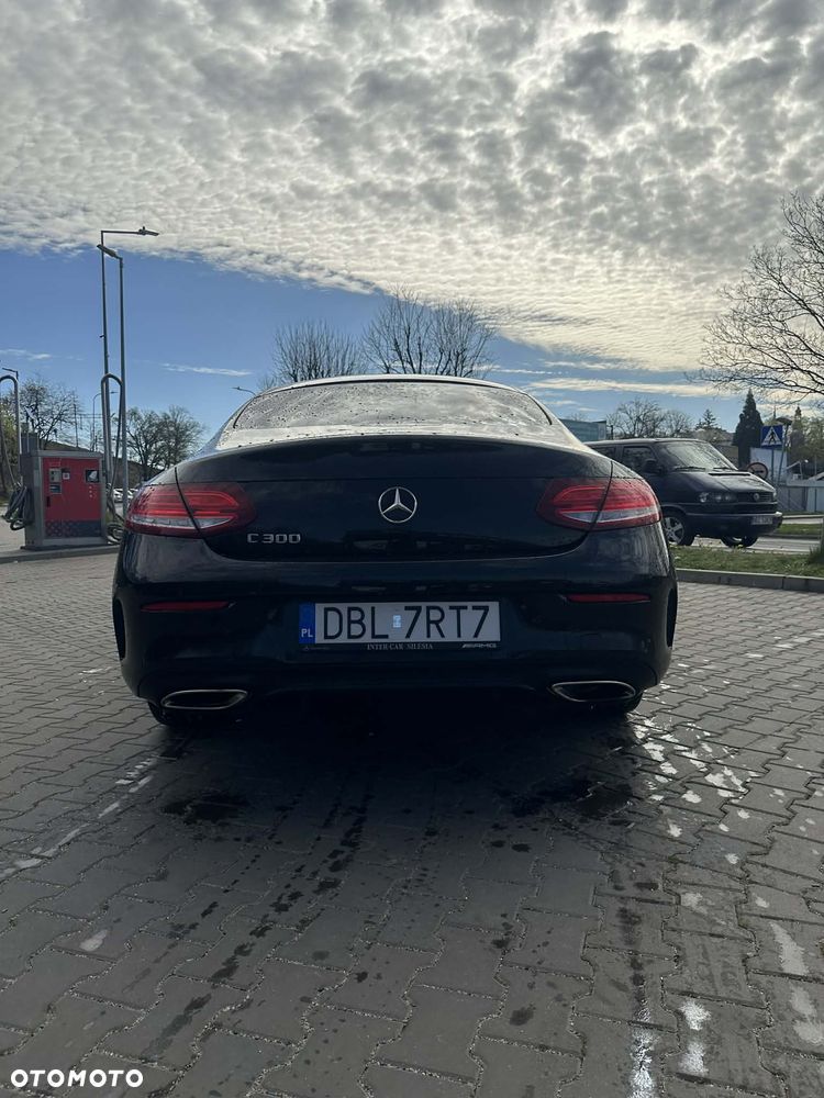Mercedes-Benz Klasa C 300 7G-TRONIC - 11
