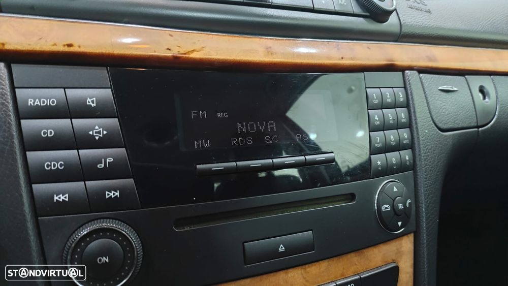 Mercedes-Benz E 220 CDi Avantgarde Aut. - 30