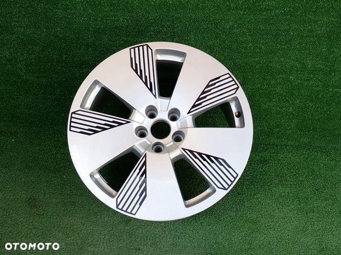 AUDI E-TRON 8,5Jx19 ET36 5x112 felga aluminiowa - 1