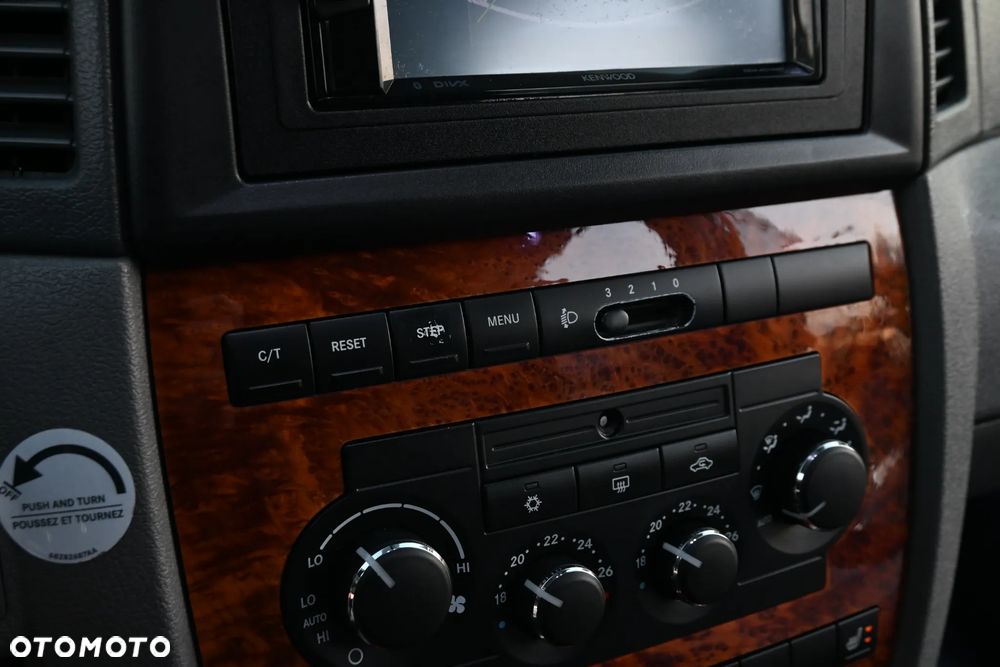 Jeep Grand Cherokee 5.7 V8 HEMI Automatik Overland - 39