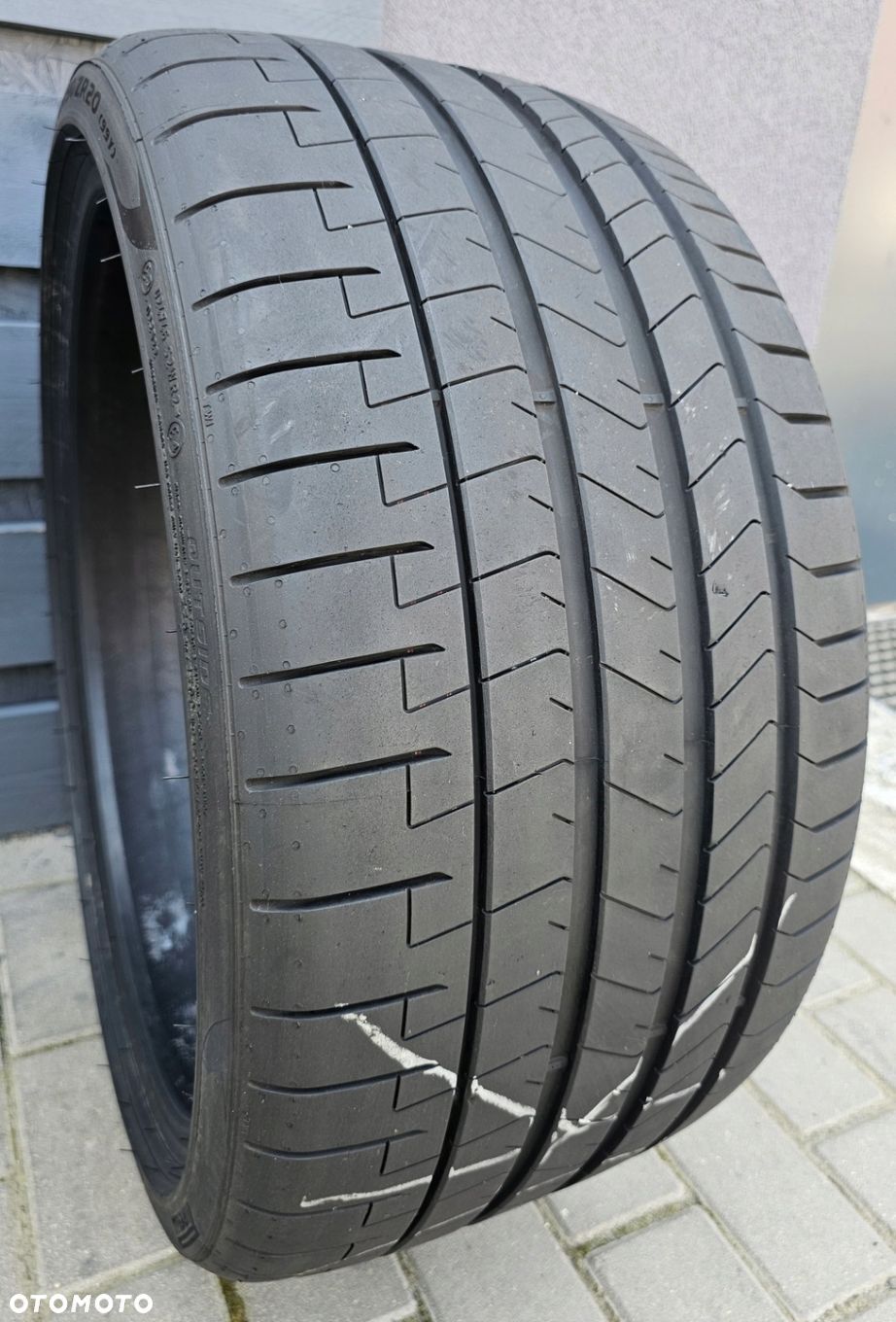 Pirelli P Zero 285/30R20 99 Y ALP - 1