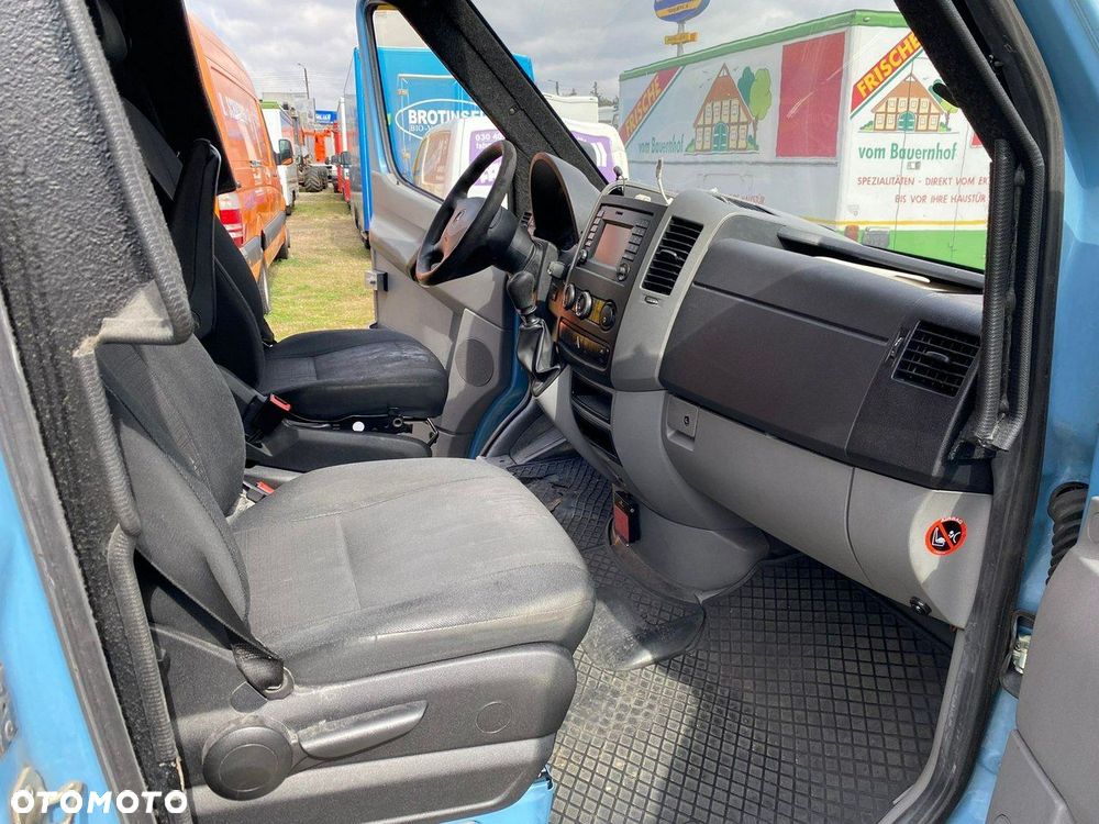 Mercedes-Benz Sprinter - 6