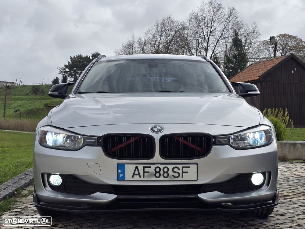 BMW 318 d Sport Line - 2