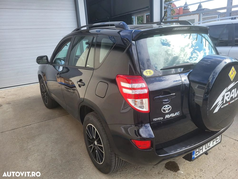 Toyota RAV4 - 7