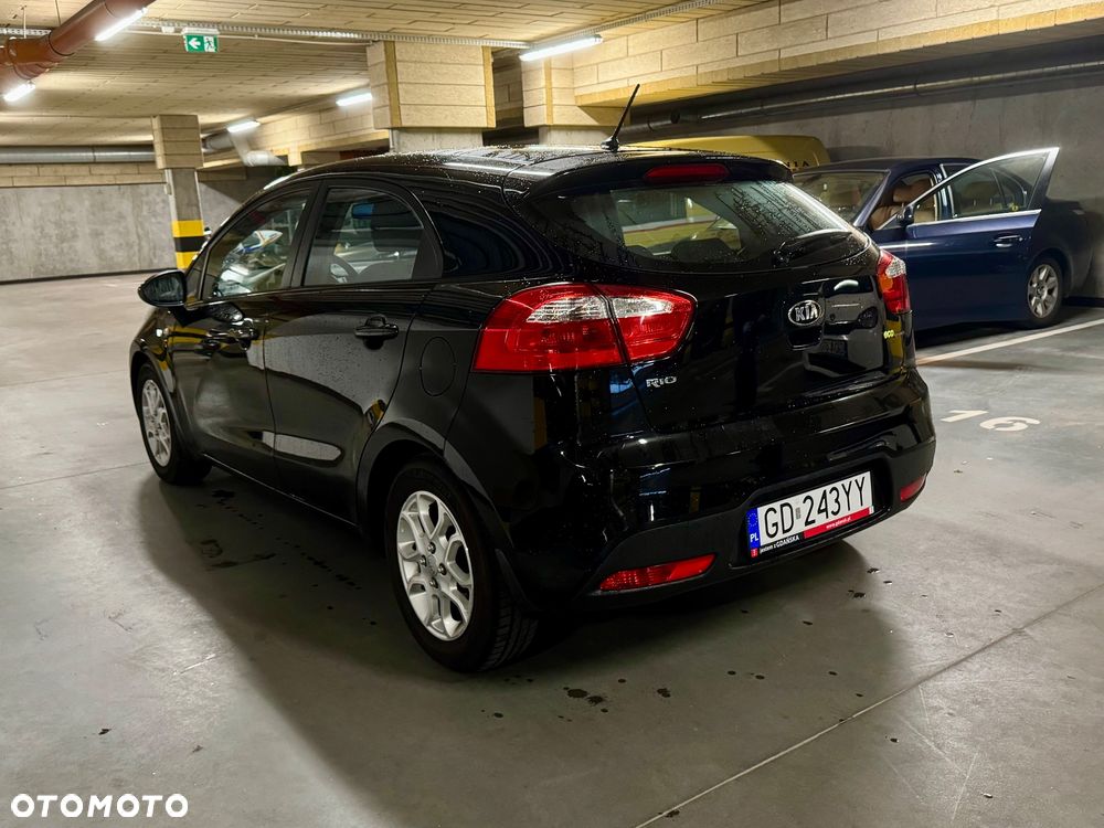 Kia Rio 1.2 Dream-Team Edition - 4