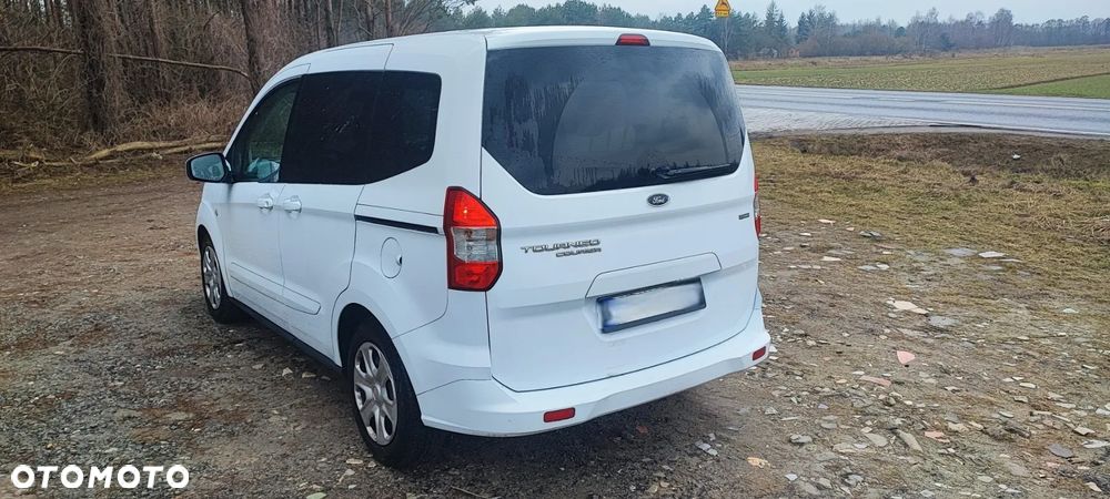 Ford Tourneo Courier 1.0 EcoBoost S&S Ambiente - 8
