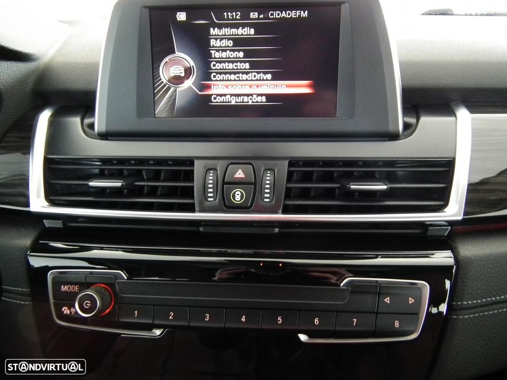 BMW 216 Active Tourer d Line Luxury Auto - 26