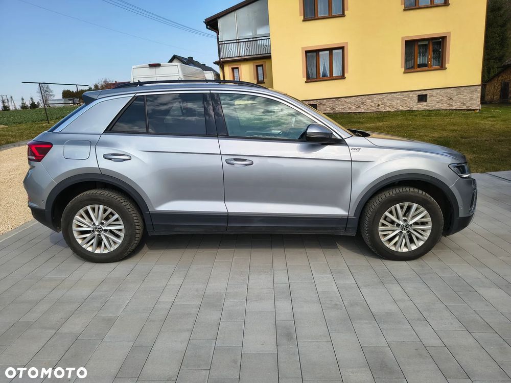 Volkswagen T-Roc ver-1-5-tsi-life - 3