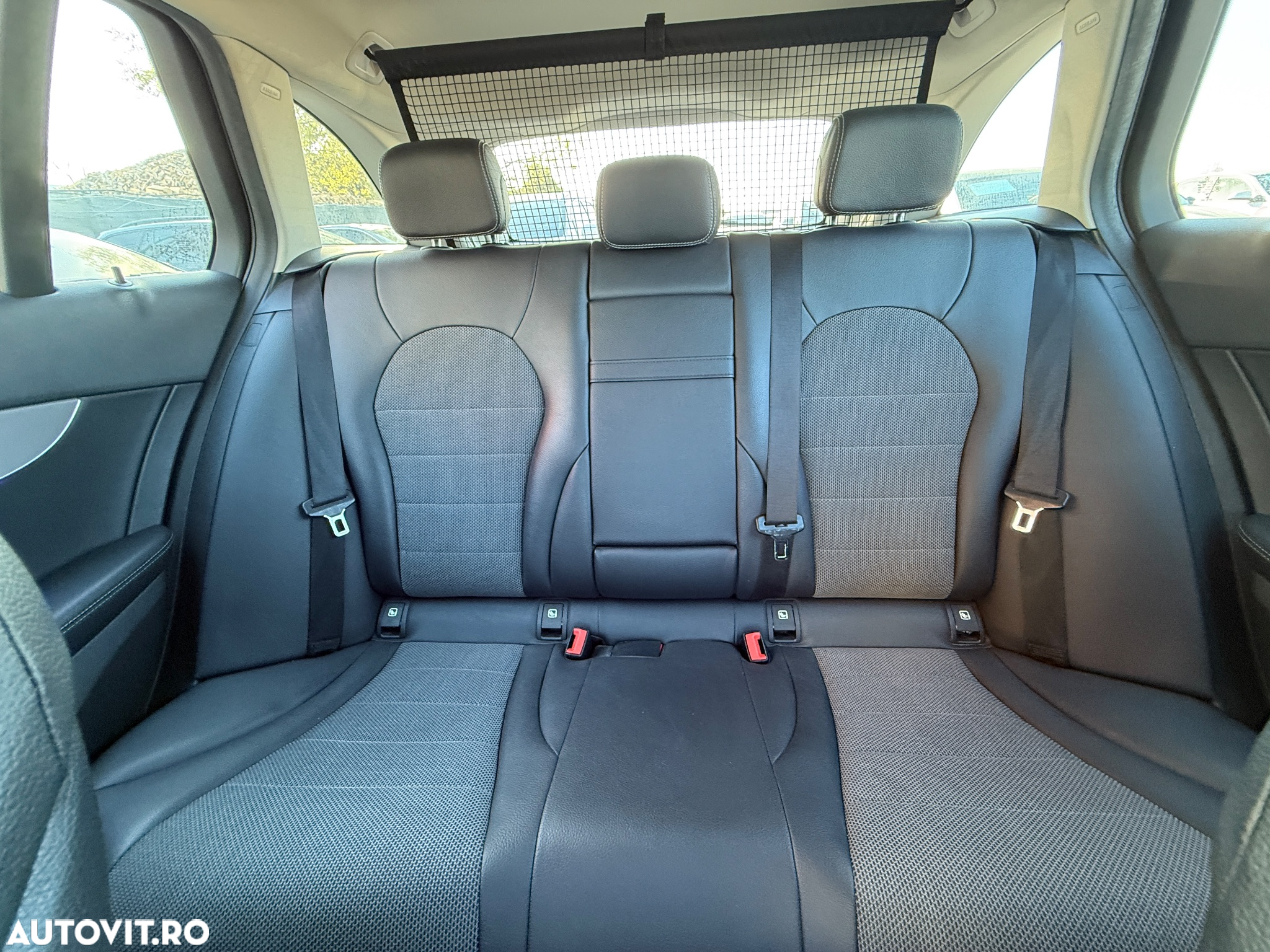 Mercedes-Benz C 220 d T 9G-TRONIC AMG Line - 20