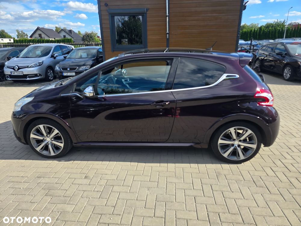 Peugeot 208 - 6