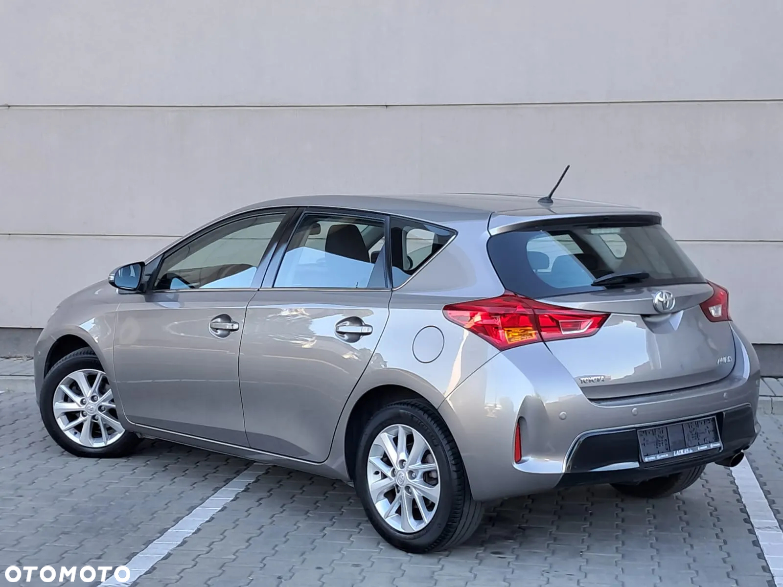 Toyota Auris 1.6 Valvematic START Edition - 6