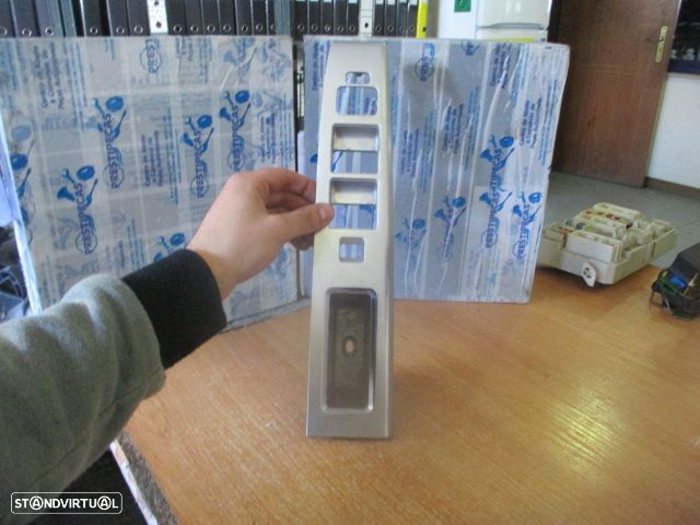 Grelha Friso CC65684L6C MAZDA 5 2006 FRENTE Esq - 1