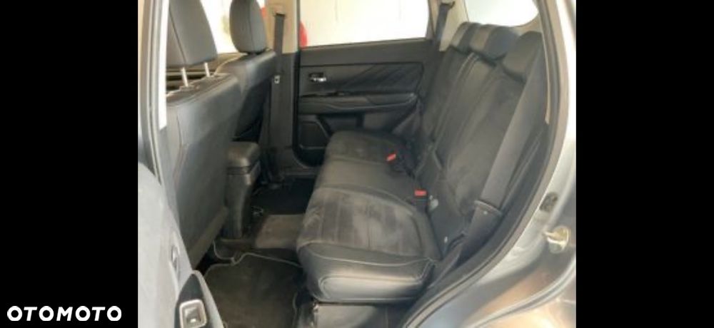 Mitsubishi Outlander Intense + - 34