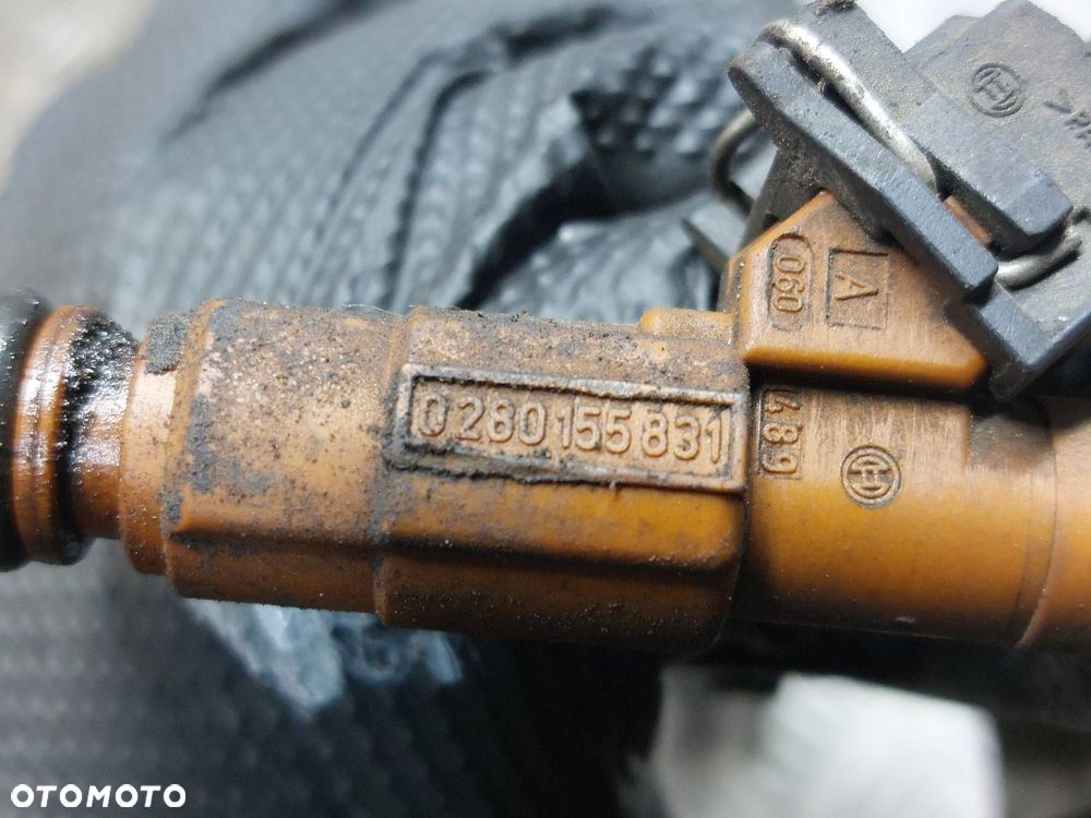 LISTWA WTRYSKOWA WTRYSKIWACZE VOLVO S80 I 2.5 T 9186340 0280155831 - 4