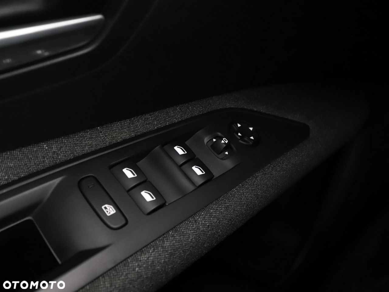 Peugeot 3008 PureTech 130 Stop & Start GPF Active Pack - 37