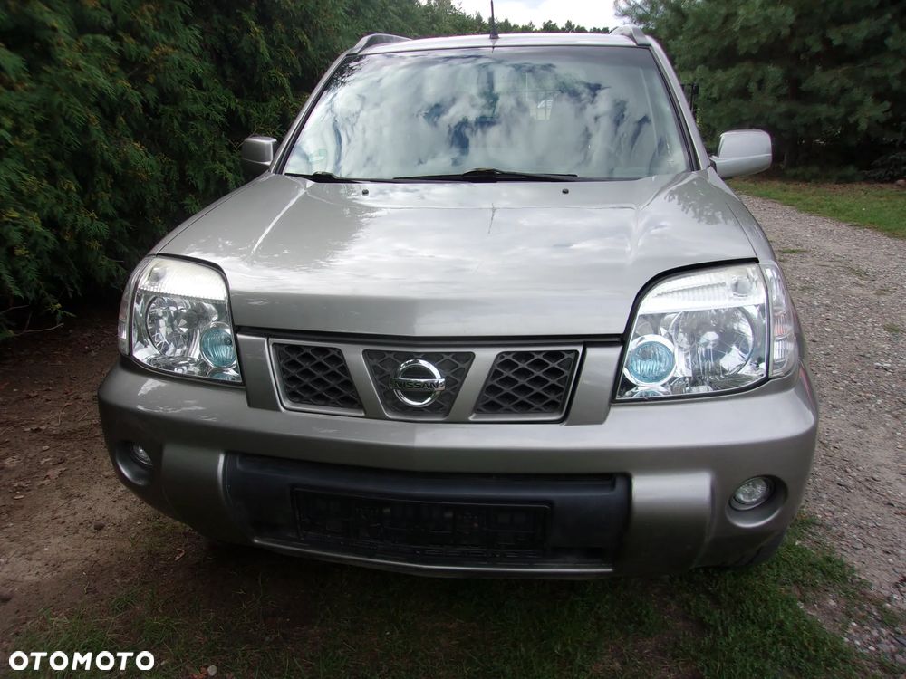Nissan X-Trail 2.0 Comfort - 2