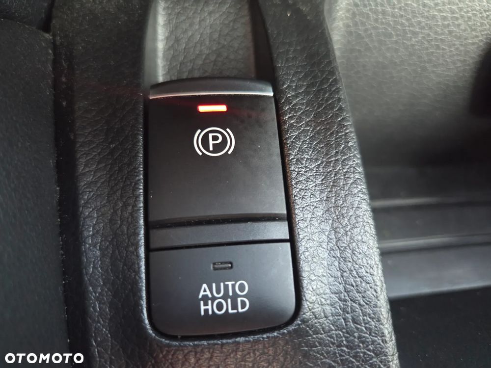 Nissan Qashqai 1.3 DIG-T Tekna+ - 29