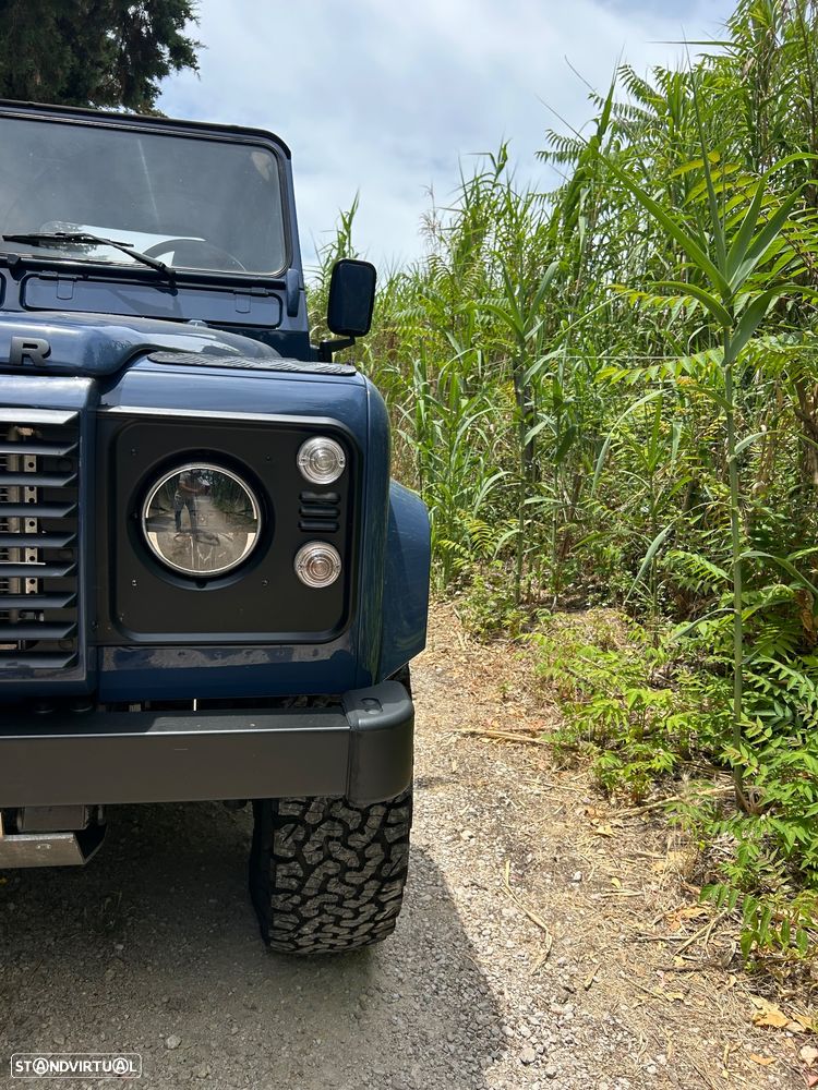Land Rover Defender 90 2.5 Td5 Soft Top - 36